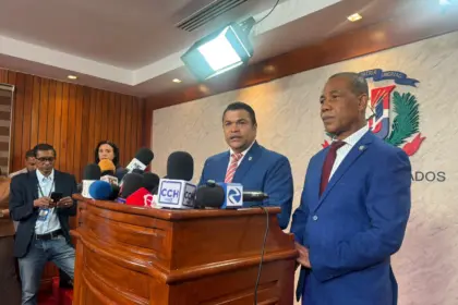 Tobías Crespo insta al PRM a priorizar leyes tecnológicas en el Congreso