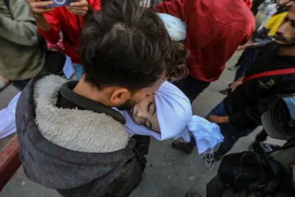 Ataque israelí en Gaza deja tres fallecidos de una misma familia