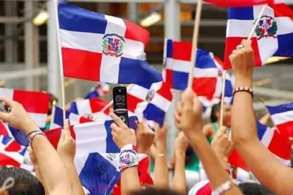 Alerta en NY: dominicanos temen alza de precios por disputa con Canadá