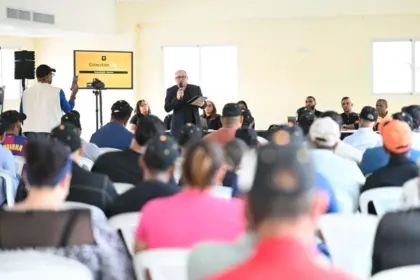MotoCom fortalece seguridad y tecnología junto a sus conductores en RD