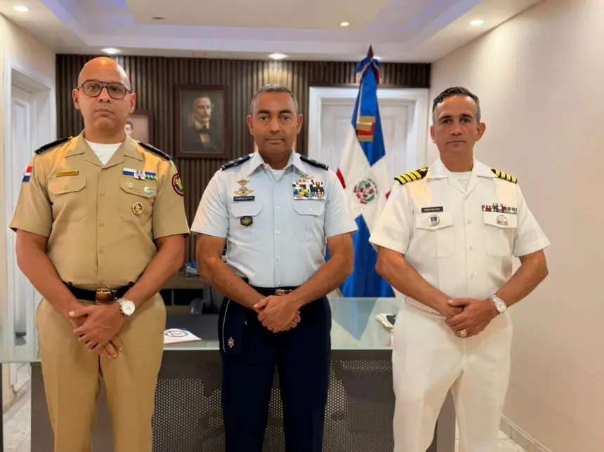 Coronel Guillermo Jorge Carvajal asume dirección de La Voz de las FFAA 1 Coronel Guillermo Jorge Carvajal asume dirección de La Voz de las FFAA