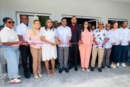 Inauguran moderna funeraria en Los Toros con inversión de RD$20 millones