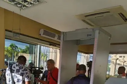 Seguridad retira a periodistas del Palacio Nacional previo al CNM