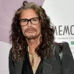 Steven Tyler logra ventaja legal ante juicio por presunto abuso sexual