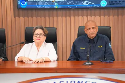 COE mantiene alerta verde en 10 provincias por lluvias y tormentas