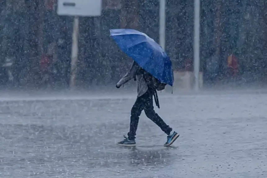Indomet alerta por fuertes lluvias y tormentas eléctricas en RD este lunes