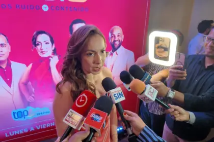 Miralba Ruiz vuelve a la radio con el programa de análisis Medio a Medio