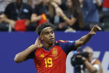 Lamine Yamal hace historia con el Barcelona al superar los 50 goles