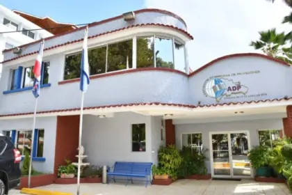 ADP modifica horario de clases en escuelas del Gran Santo Domingo
