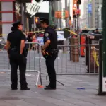 Policía de Nueva York hiere a mujer tras apuñalamiento en Times Square