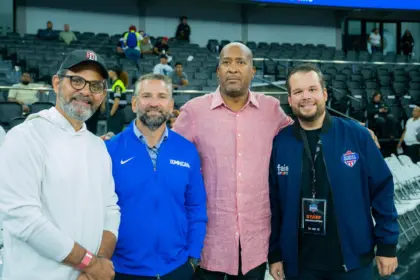William Wesley de los Knicks visita RD durante clasificatorio al Mundial