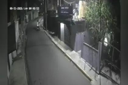 Atraco a mano armada en SDO queda grabado en video frente a un menor