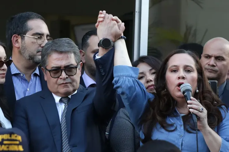 Juez dicta sobreseimiento definitivo a Juan Orlando Hernández en Honduras