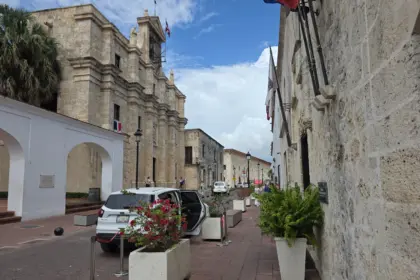 Buscan orden en Zona Colonial mediante recurso ante el Tribunal Constitucional