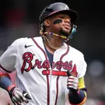 Ronald Acuña Jr. hace historia: el más rápido en lograr el 200-200 en MLB