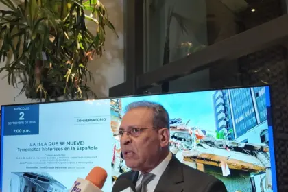 Osiris de León urge actualizar códigos de construcción ante riesgo sísmico en RD