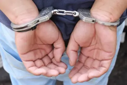 Detienen en España a viajero con cocaína líquida desde Santo Domingo