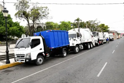 Alcaldía de La Vega invierte RD$34 millones en nuevos camiones de basura