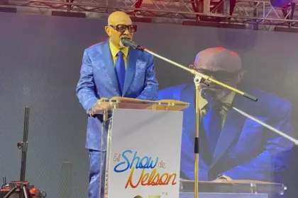 Nelson Javier celebra 27 años de El Show del Mediodía en la TV 15 Nelson Javier celebra 27 años de El Show del Mediodía en la TV