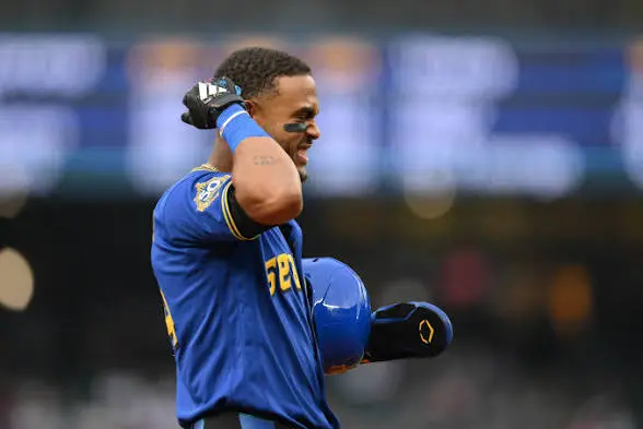 Julio Rodríguez hace historia en MLB con su quinto 20-20 consecutivo