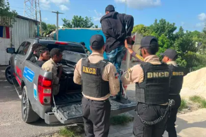 DNCD incauta más de 10 kilos de drogas en operativos en Santo Domingo Norte