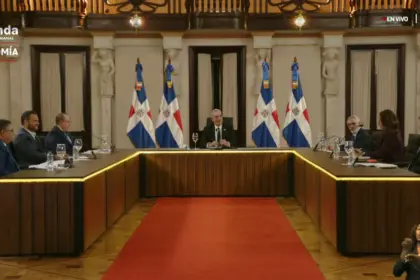 Economía dominicana crece 4.5% y Gobierno eleva proyecciones para 2026