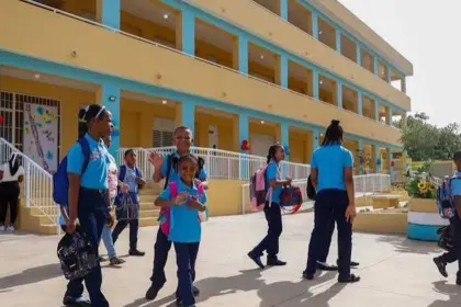 Resultados PISA 2025 revelan retos críticos en la educación dominicana