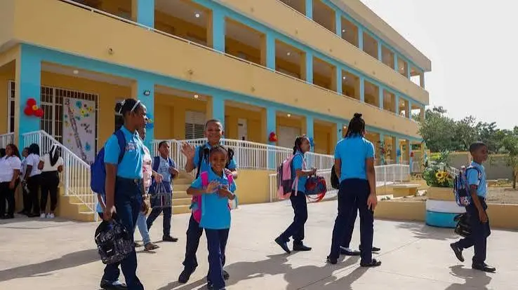 Resultados PISA 2025 revelan retos críticos en la educación dominicana