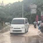 Lluvias en Las Terrenas afectan tránsito en el sector La Ceiba