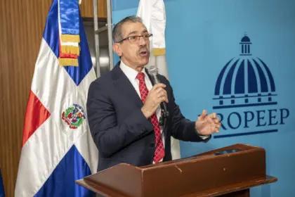 PROPEEP equipa Residencia Estudiantil de la UASD con nueva donación