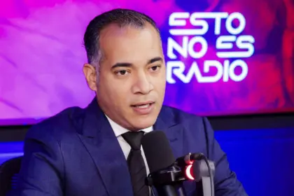 Martínez Brito exige a Edwin Encarnación disculparse con Karen Yapoort