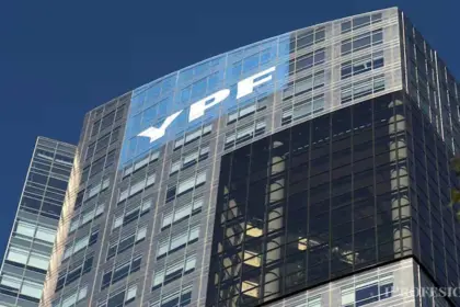 YPF coloca bono histórico de 1.200 millones de dólares en mercados
