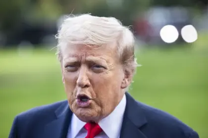 Trump propone renombrar el estrecho de Ormuz como Estrecho Trump