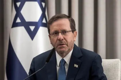 Herzog propone a Chipre como sede para negociaciones entre Israel y Líbano