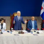 Senado sesiona en La Romana por su 82 aniversario con Ricardo de los Santos