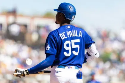 Dodgers suben al prospecto dominicano Josué de Paula por Shohei Ohtani