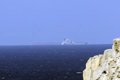 Irán y países del Golfo negocian acuerdo para el tránsito en Ormuz