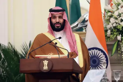 Bin Salman pide a Trump atacar a los hutíes en el Mar Rojo