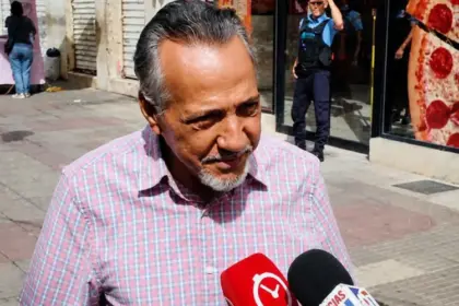 Dominicanos conmemoran 25 años del 11 de septiembre con emotivo recuerdo 15 Dominicanos conmemoran 25 años del 11 de septiembre con emotivo recuerdo