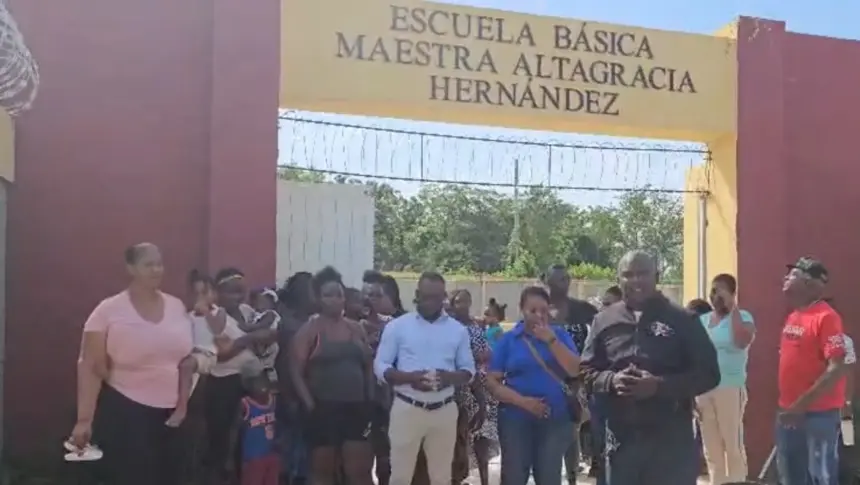 Denuncian escuelas en condiciones críticas en Ramón Santana