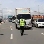 INTRANT y DIGESETT sancionan 41 vehículos pesados por circular mal
