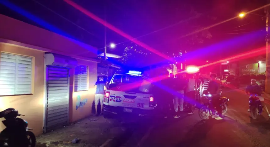 Joven resulta herido tras accidente en carretera Salcedo-Moca