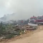 Incendio en vertedero de Las Terrenas genera crisis ambiental en Samaná