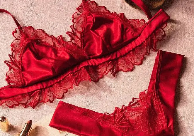 ¿Qué color de ropa interior usar para mejorar tu vida sexual? 1 ¿Qué color de ropa interior usar para mejorar tu vida sexual?