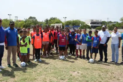 FIFA e INEFI potencian el fútbol escolar en Azua, Peravia y Ocoa