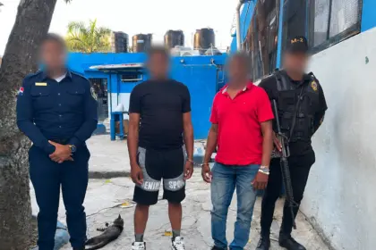 Imponen coerción a red de viajes ilegales hacia Puerto Rico en RD