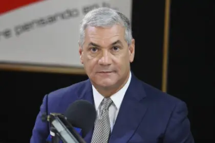 Gonzalo Castillo respalda aspiraciones presidenciales de Santiago Matías