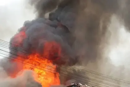 Incendio en La Ciénaga destruye tres viviendas y deja familias afectadas