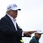 Trump exige a Zelenski frenar ataques a refinerías rusas por crisis de diésel