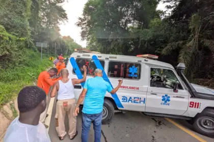 Accidente en puente de Guayabo Bayaguana deja varios heridos